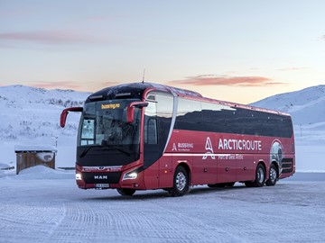 Vozový park společnosti Bussring AS, největšího autobusového dopravce v severním Norsku, se rozšiřuje o čtyři autobusy MAN Lion's Coach.